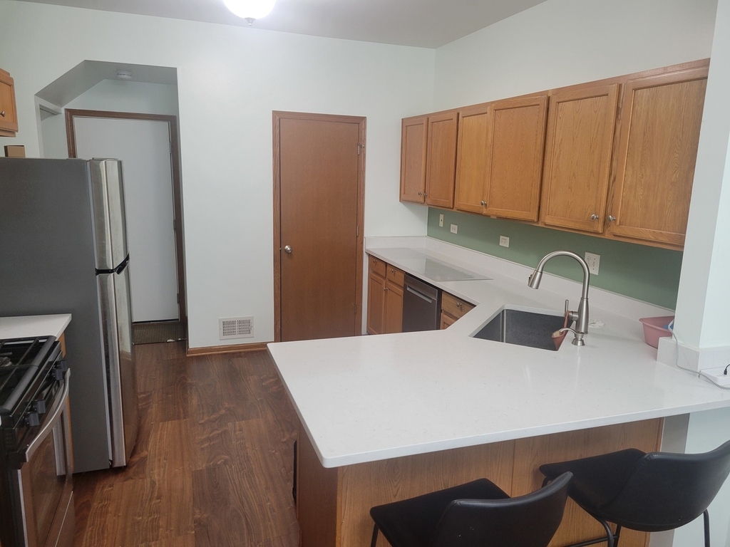 8525 Sawyer Court - Photo 4