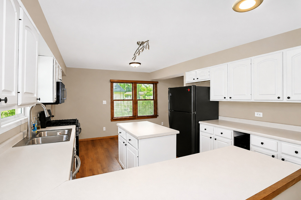 2302 Manor Lane - Photo 11