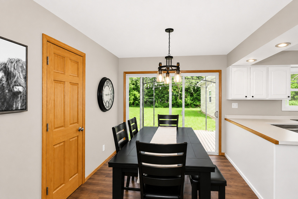 2302 Manor Lane - Photo 5