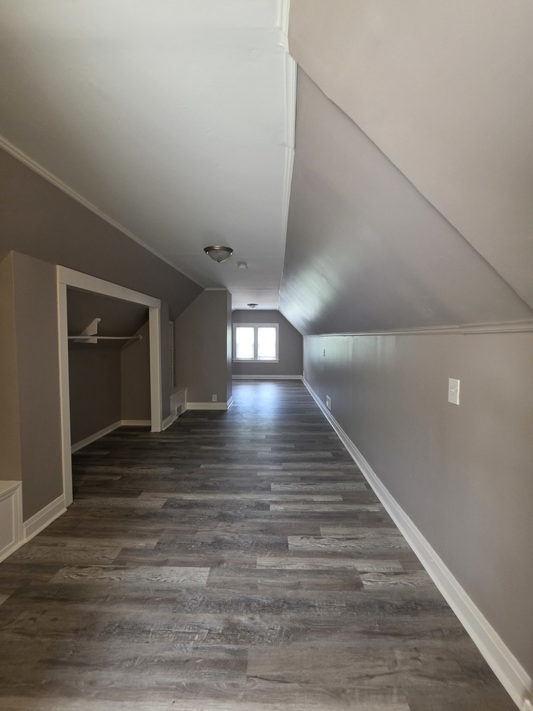 309 E 120th Place - Photo 6