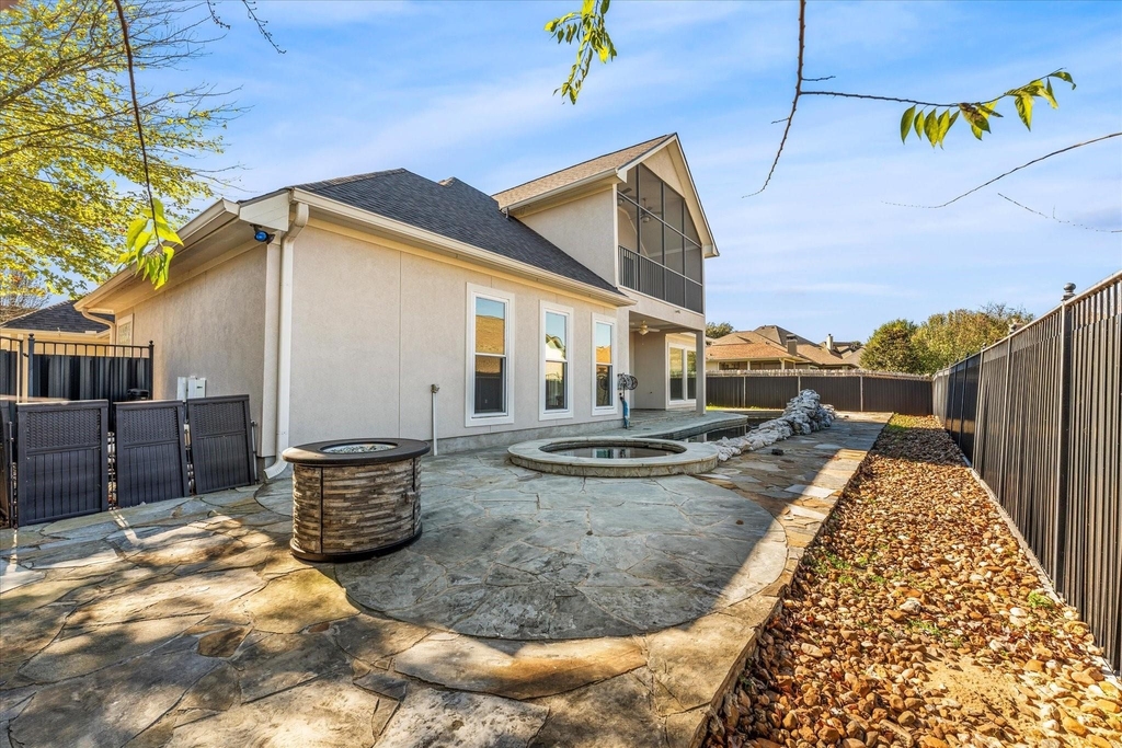 98 Victoria Drive W - Photo 42