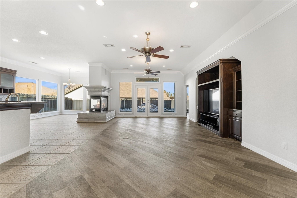 98 Victoria Drive W - Photo 15