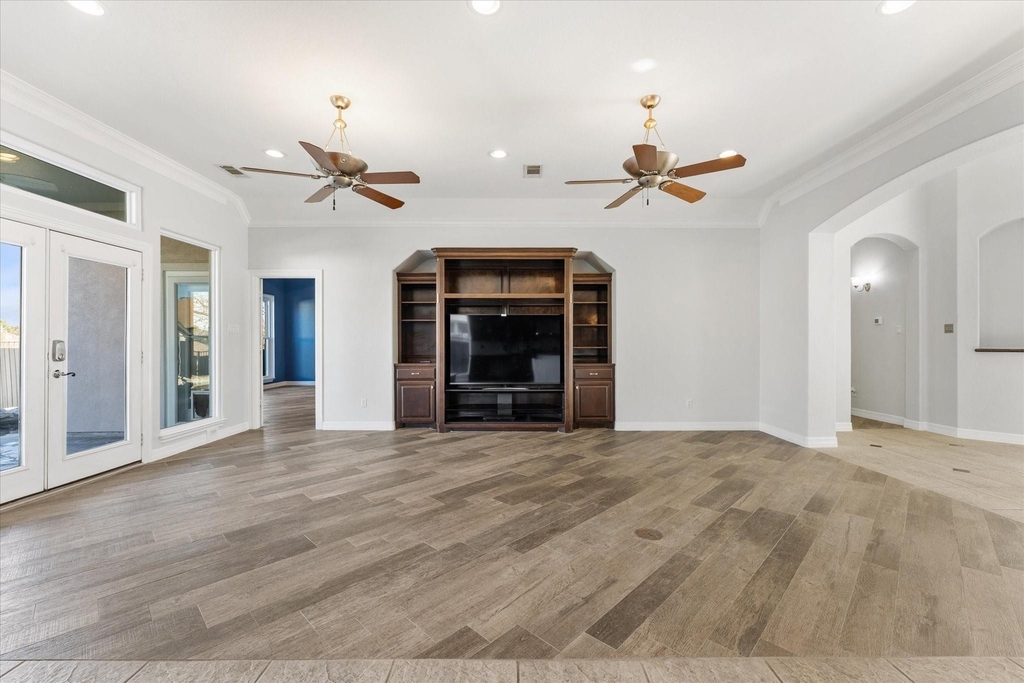98 Victoria Drive W - Photo 18