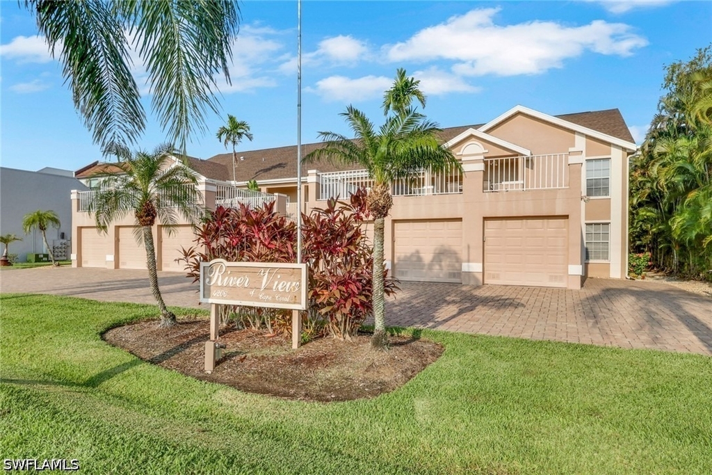 4206 Se 20th Place - Photo 0