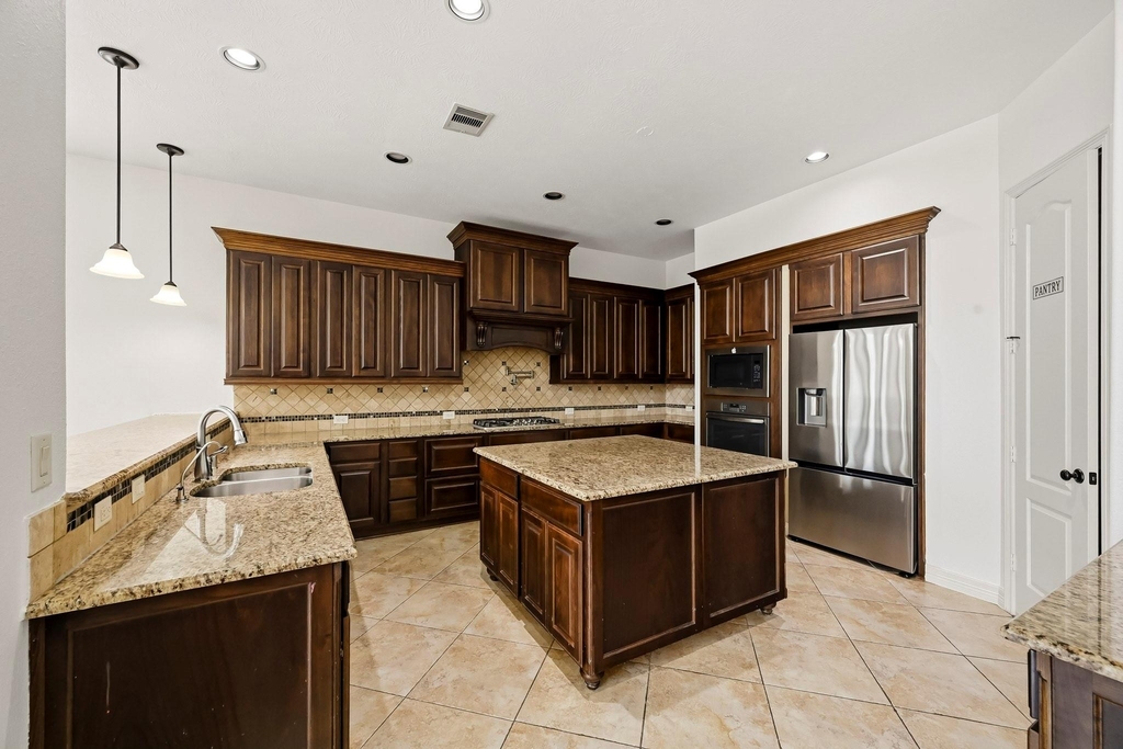 27730 Dalton Bluff Court - Photo 5