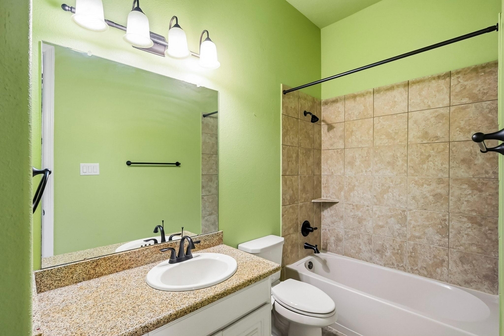 27730 Dalton Bluff Court - Photo 17