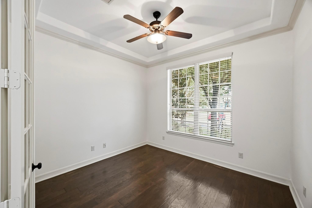 27730 Dalton Bluff Court - Photo 10