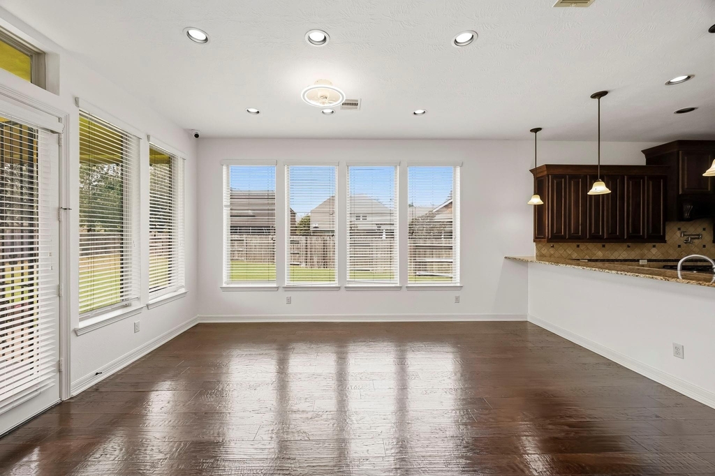27730 Dalton Bluff Court - Photo 4