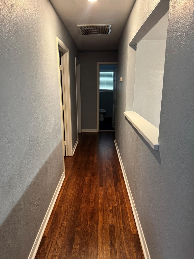 821 Cloverleaf Street - Photo 4
