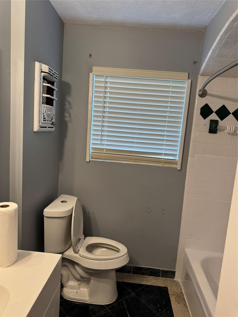 821 Cloverleaf Street - Photo 9