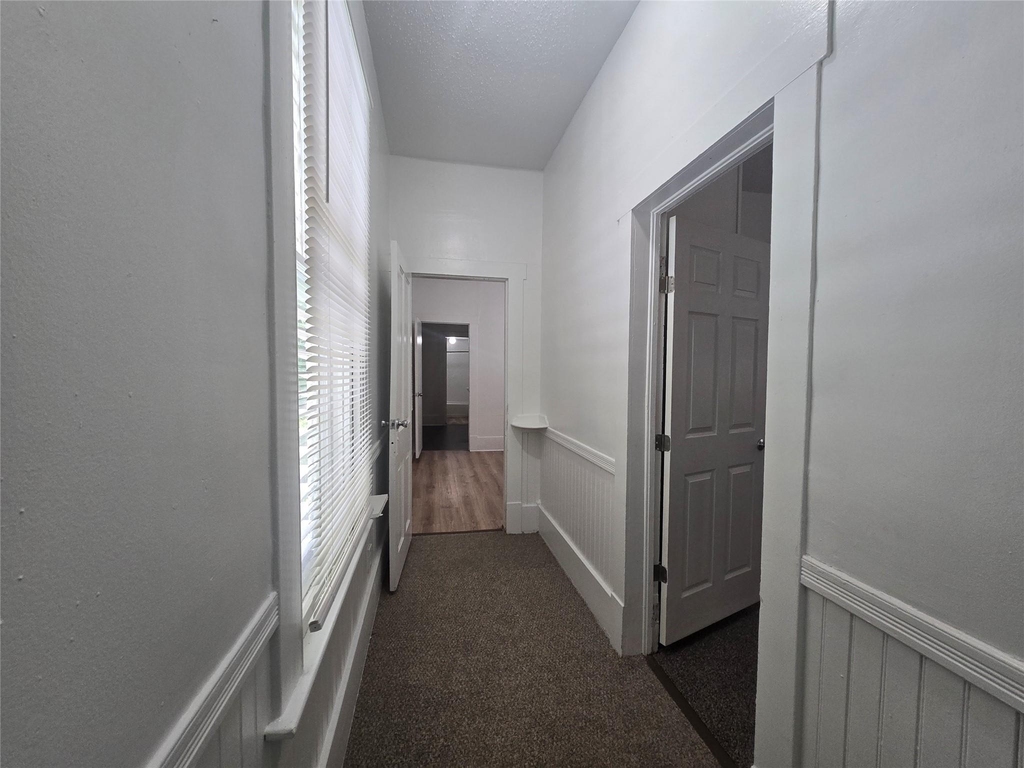 1404 38th Street - Photo 1