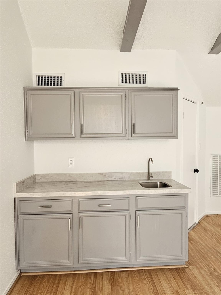 8167 Sands Point Drive - Photo 8