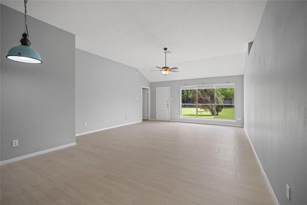 23418 Summer Pine Drive - Photo 9