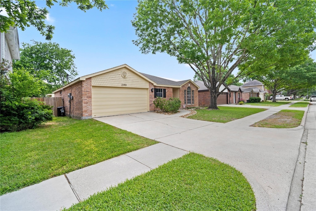 23418 Summer Pine Drive - Photo 1