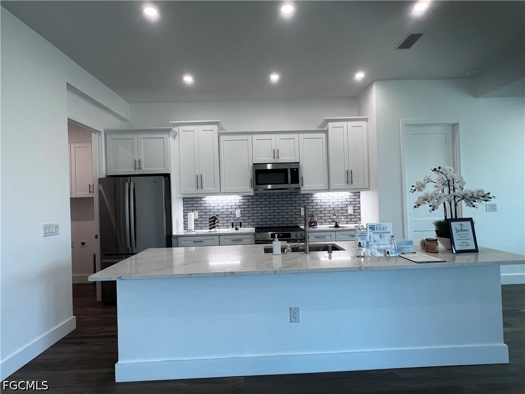 2803 44th Street Sw - Photo 8