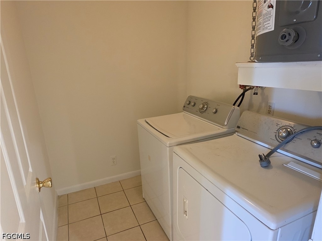 1107 S Loop Boulevard - Photo 9