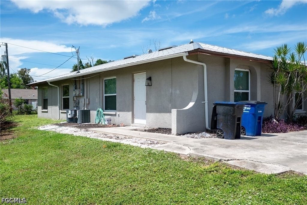5443 Avenue E - Photo 4