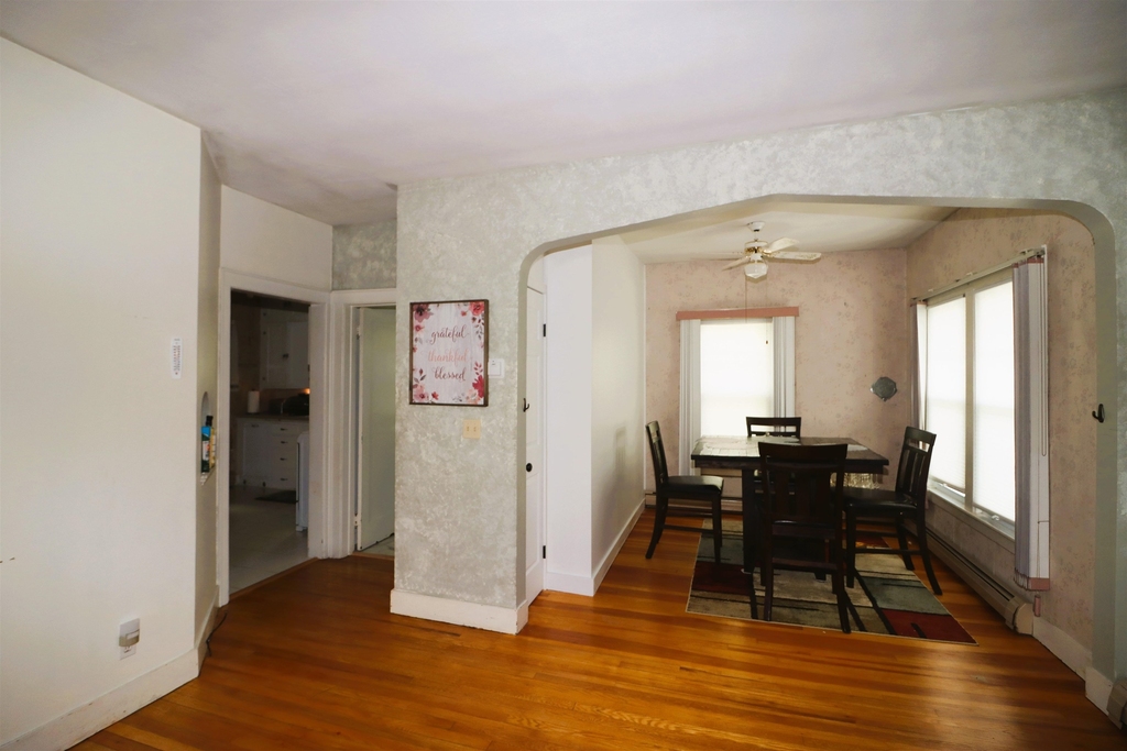 429 Main - Photo 9