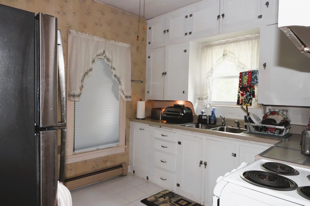 429 Main - Photo 10