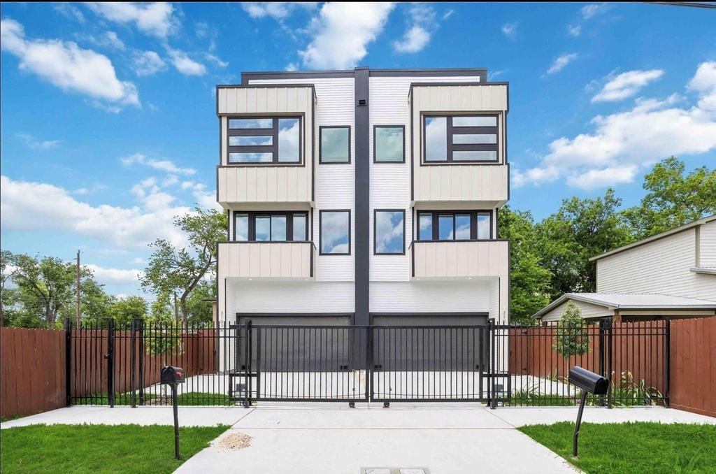 3103 Lelia Street - Photo 1