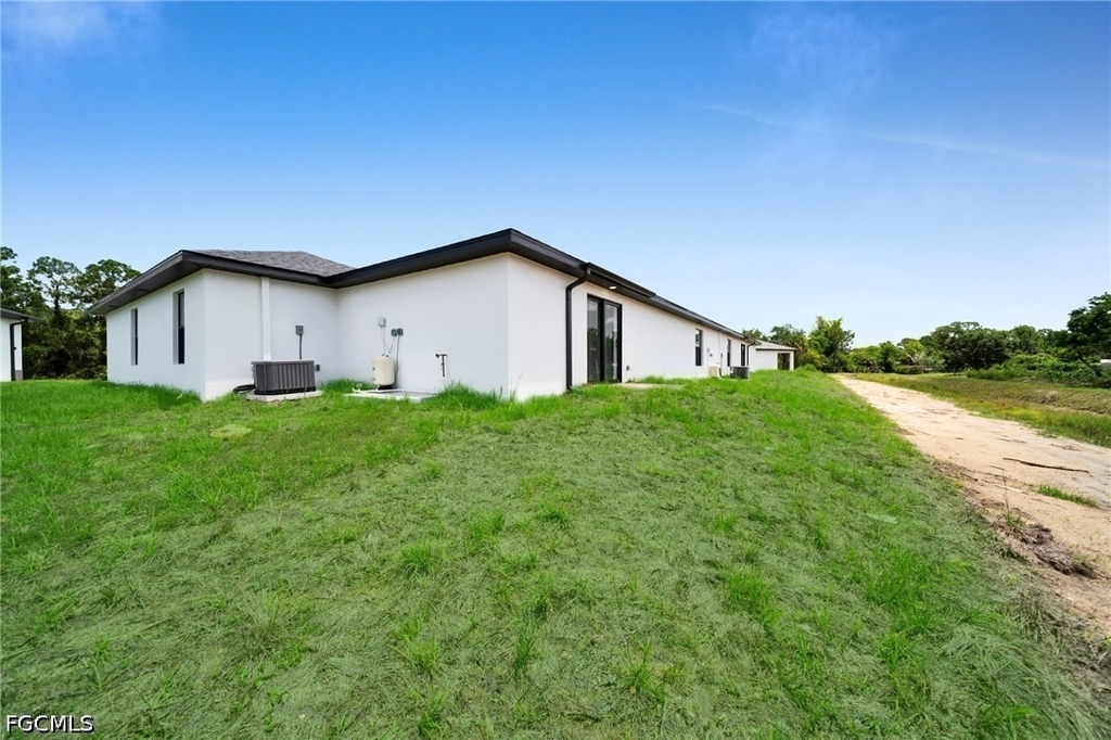 4985 Fairway Ct - Photo 16