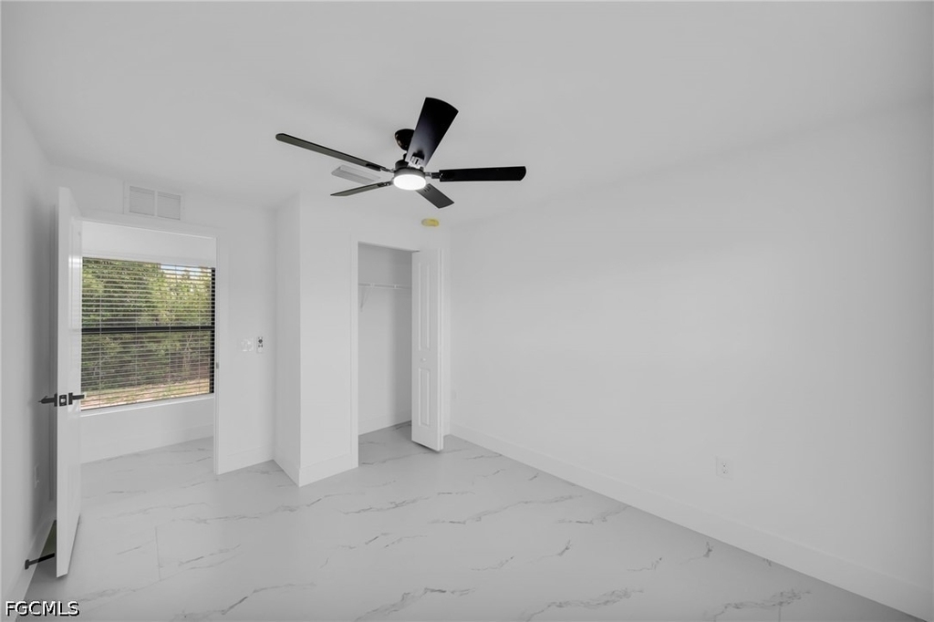 4984 Fairway Court - Photo 11
