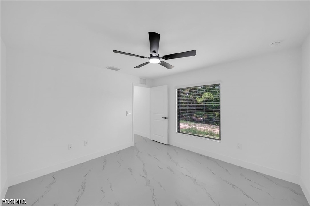 4984 Fairway Court - Photo 13