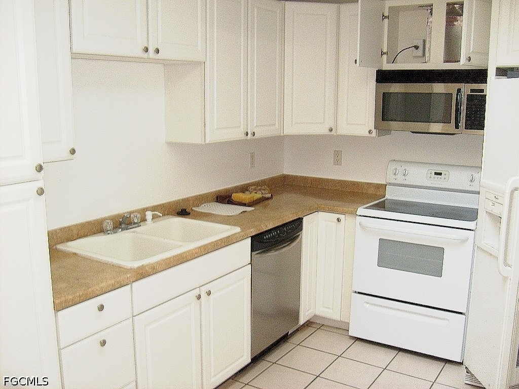 3834 Sw 16th Place - Photo 12
