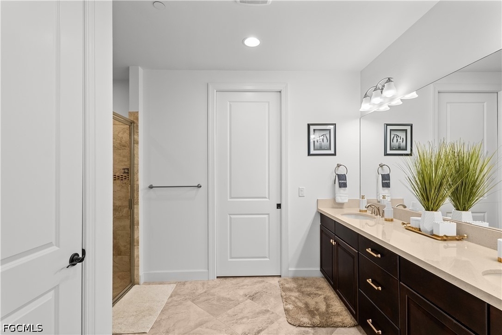 8760 Bellano Court - Photo 15