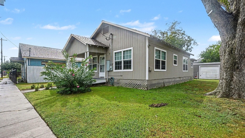 12 E Homan Street - Photo 2
