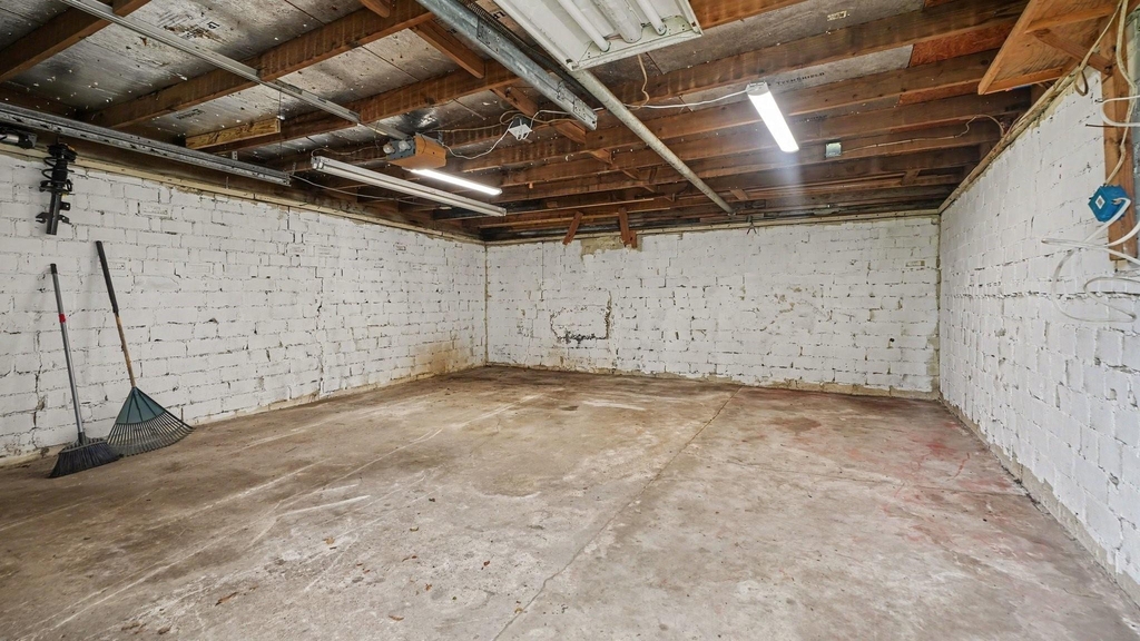 12 E Homan Street - Photo 17