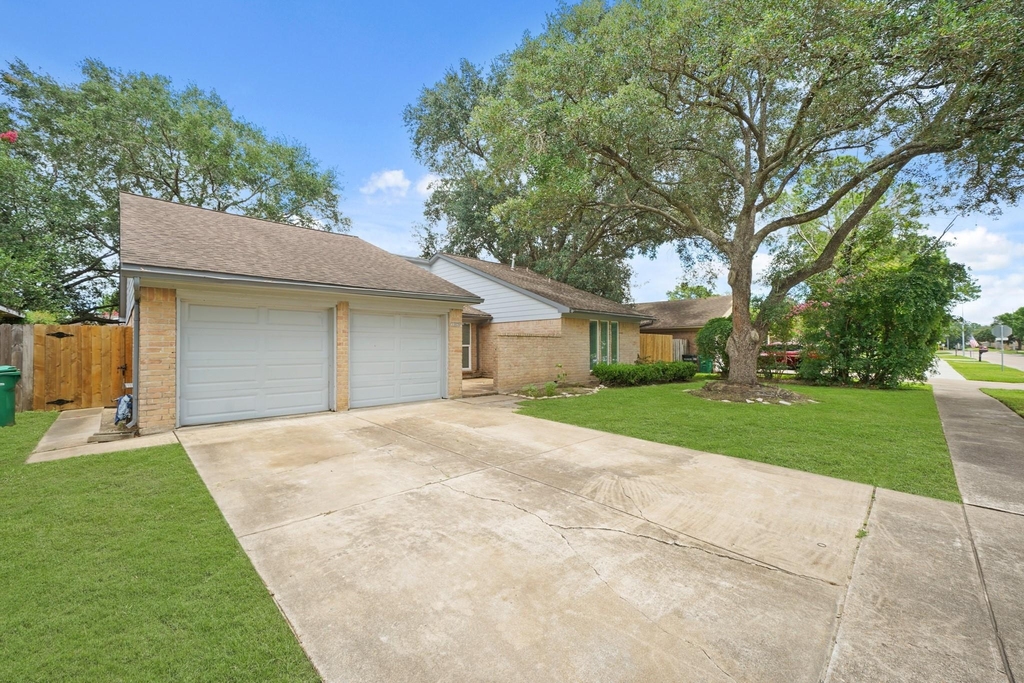 22202 Cimarron Parkway - Photo 1