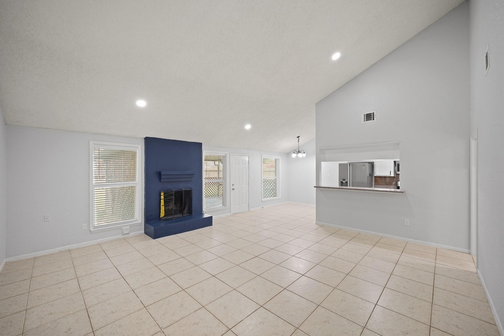 22202 Cimarron Parkway - Photo 3