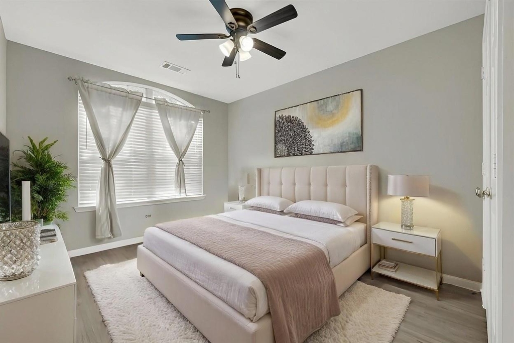 8123 Solara Bend - Photo 21