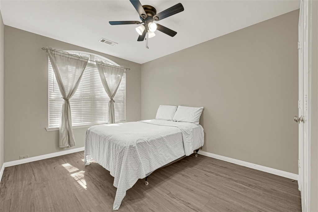 8123 Solara Bend - Photo 20