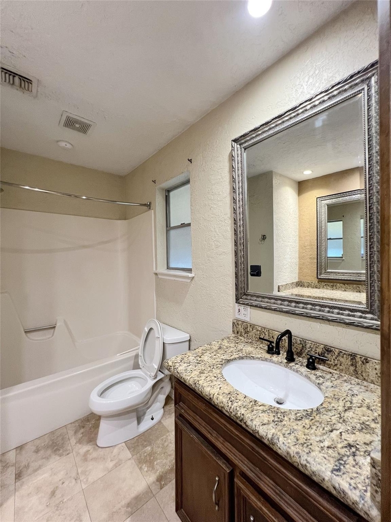 706 Leicester Lane - Photo 12