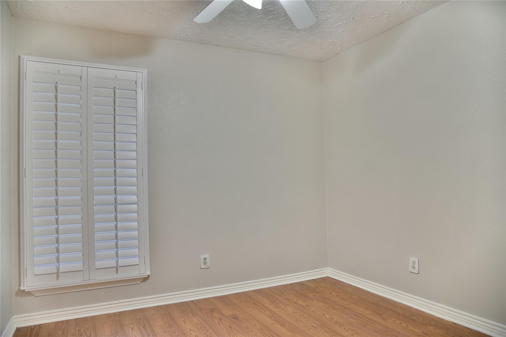 706 Leicester Lane - Photo 7