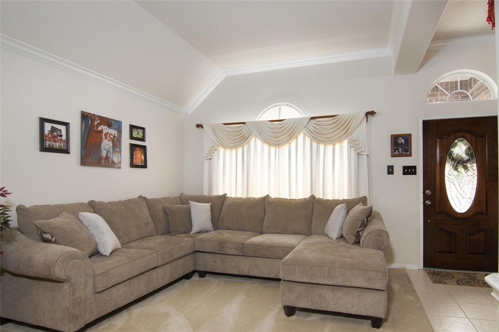 306 King William Drive - Photo 8