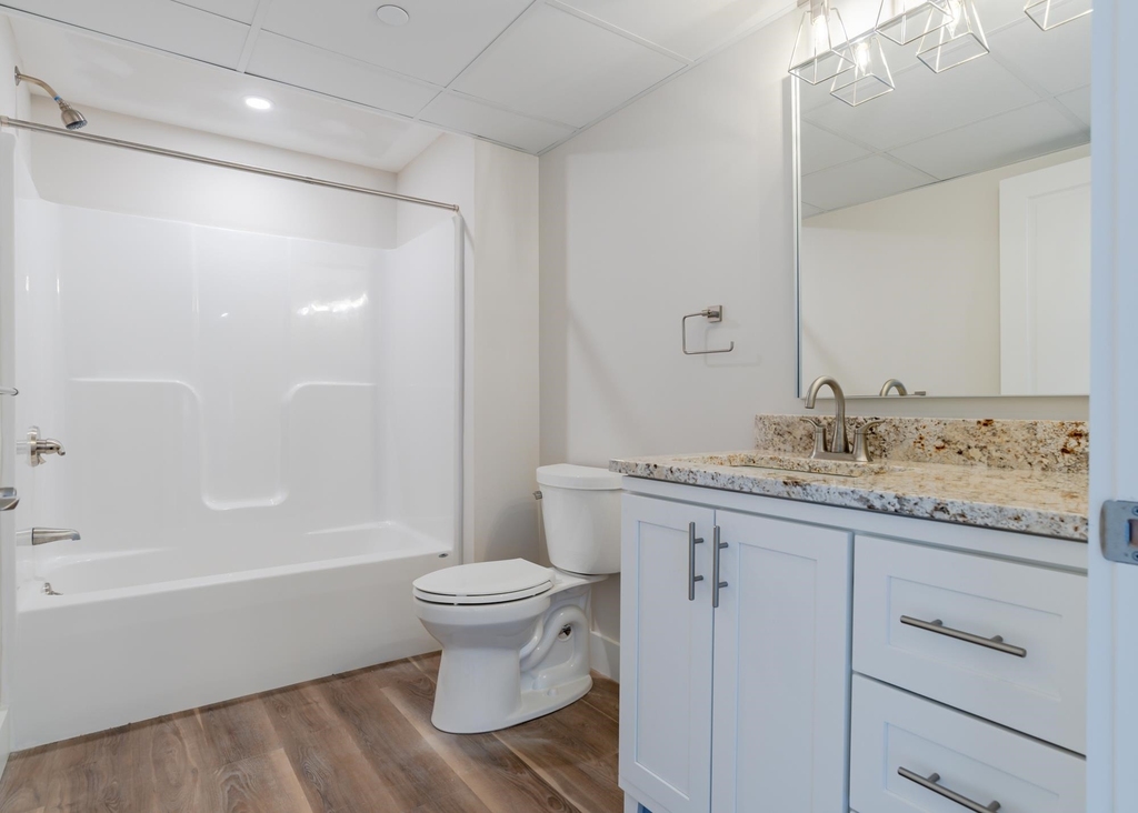 18 Sullivan - Photo 13
