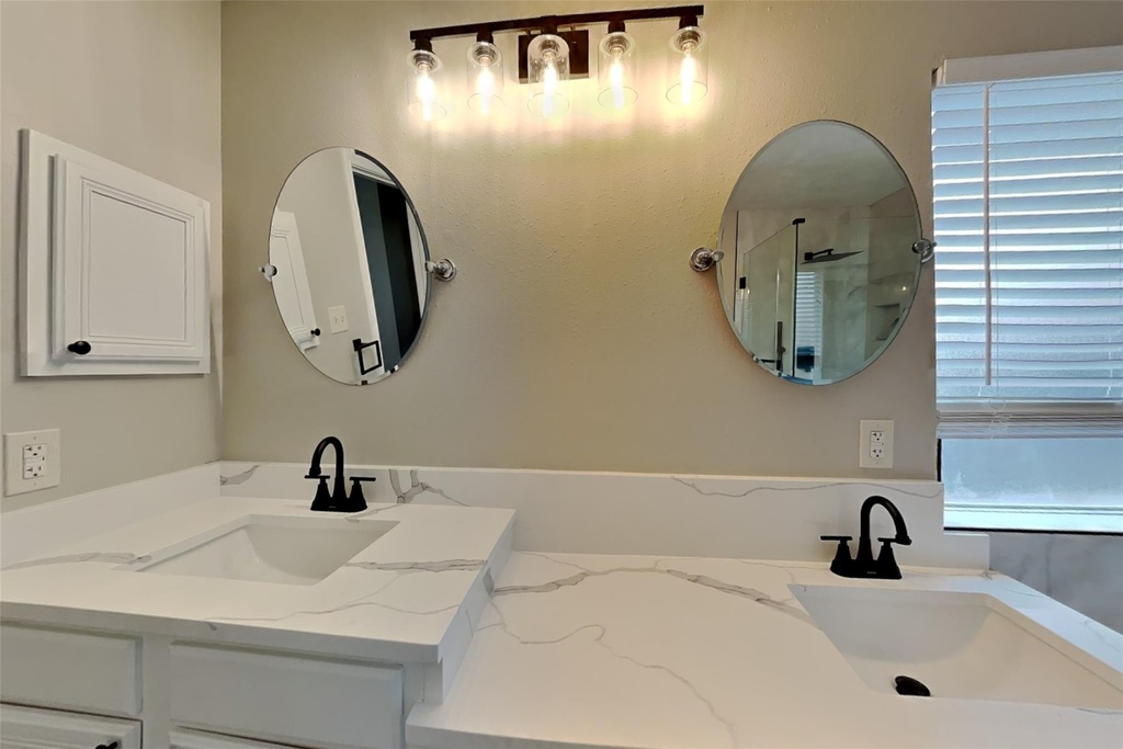26905 Faircourt Drive - Photo 8