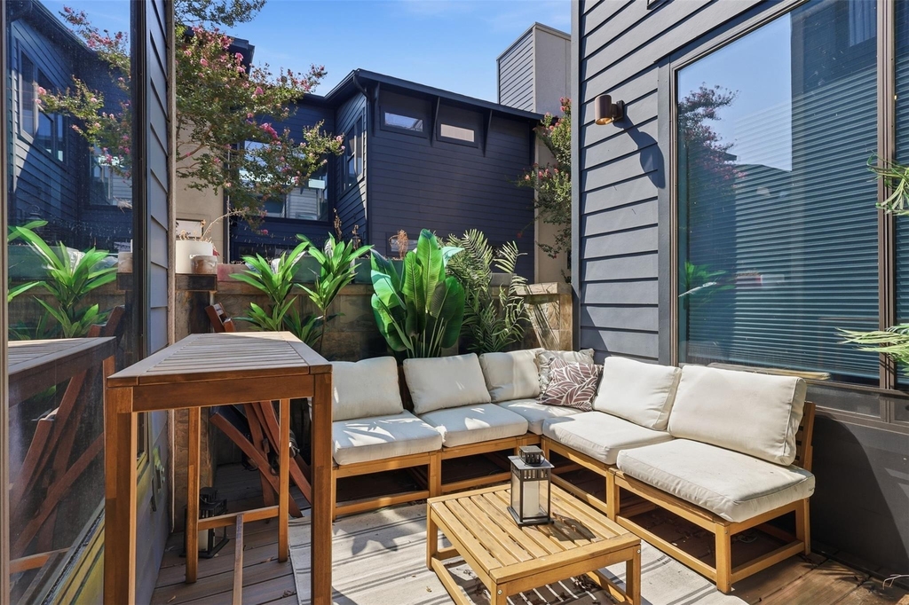 1326 W 24th Street - Photo 21