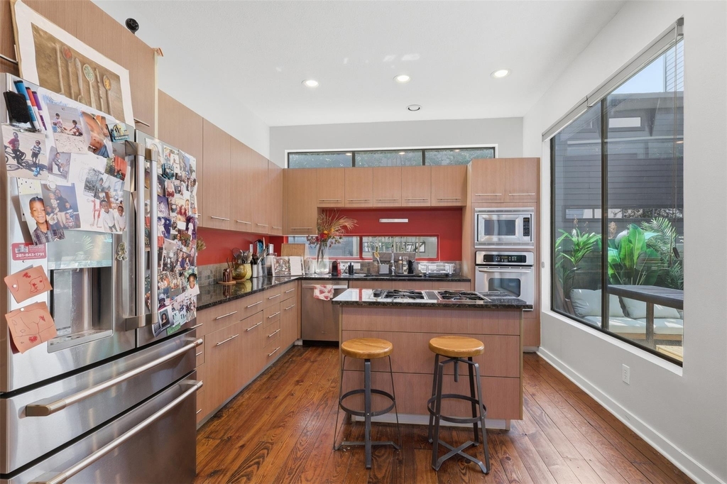 1326 W 24th Street - Photo 7