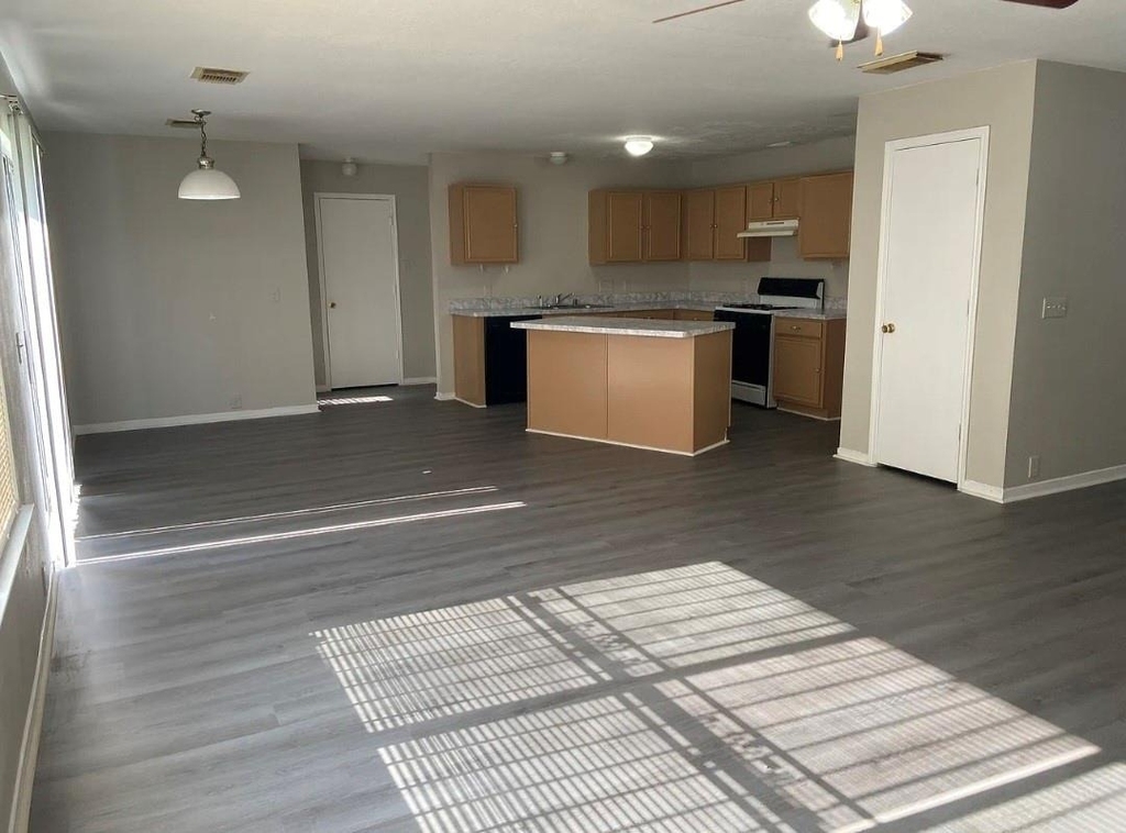 2751 Villa Del Street - Photo 3