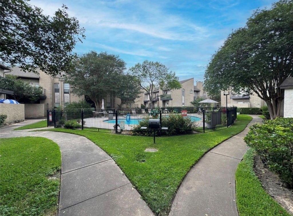 2021 Spenwick Drive - Photo 3