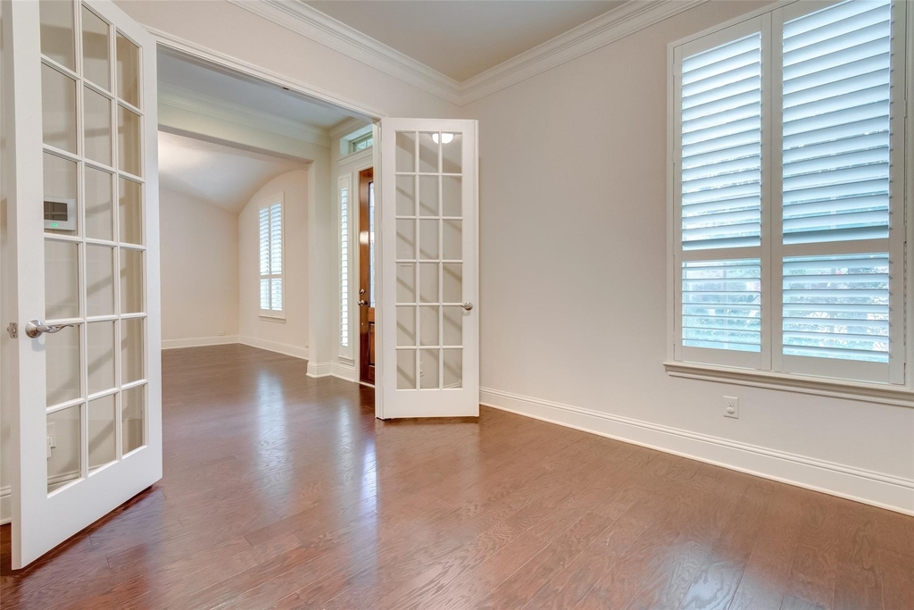 10307 Latta Creek Drive - Photo 8