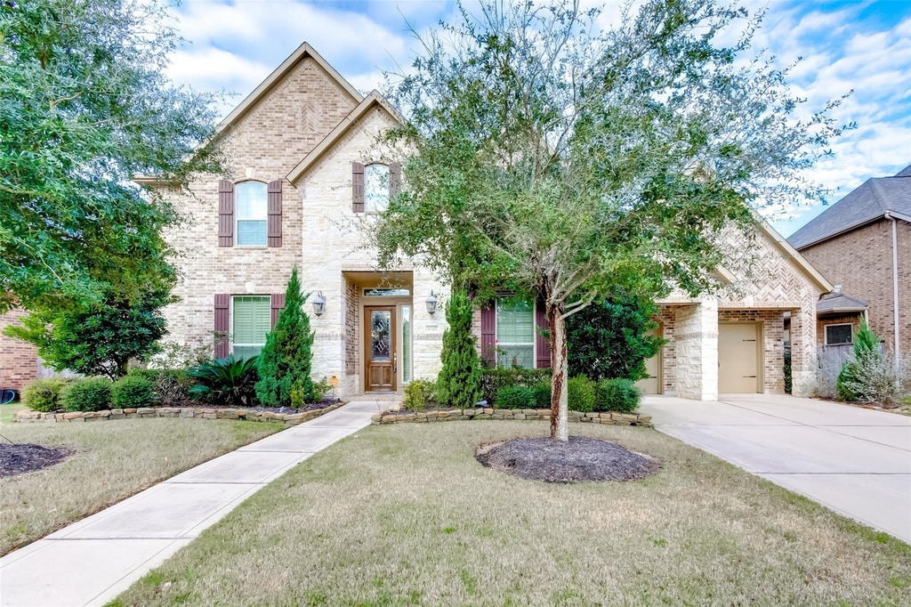 10307 Latta Creek Drive - Photo 2