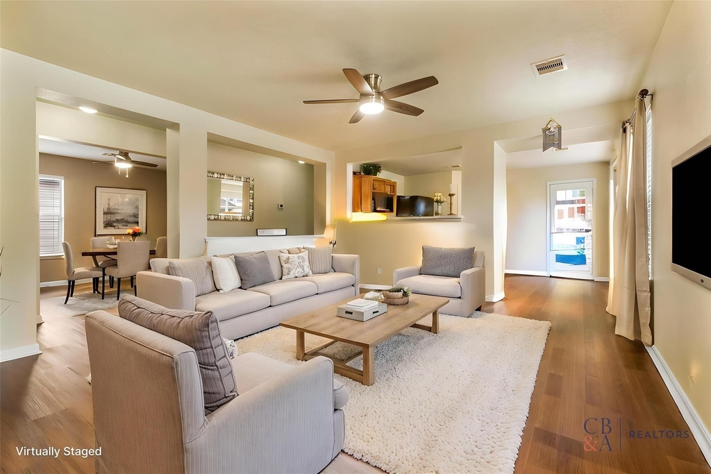 3023 Ribbon Creek Way - Photo 3