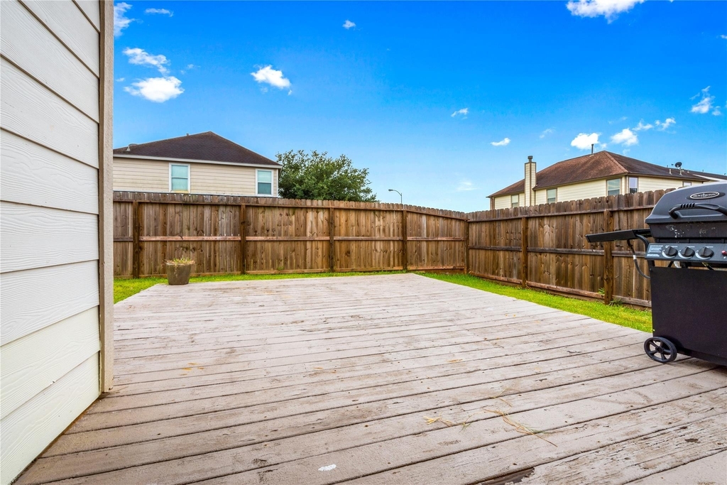 3023 Ribbon Creek Way - Photo 16