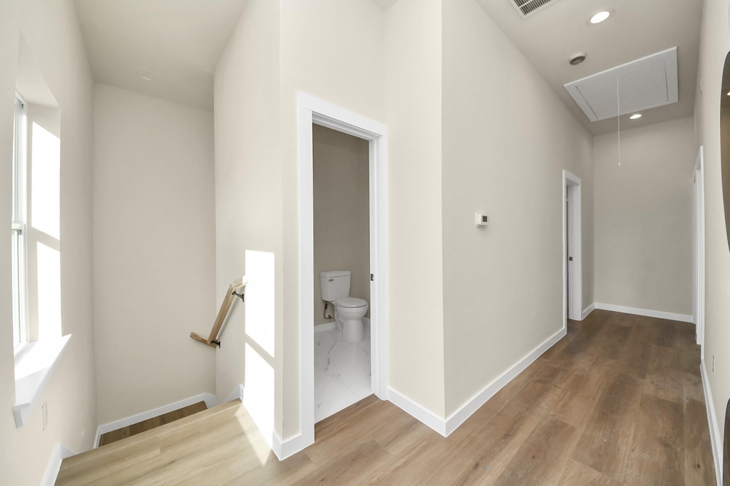 8025 Peachtree Street - Photo 18
