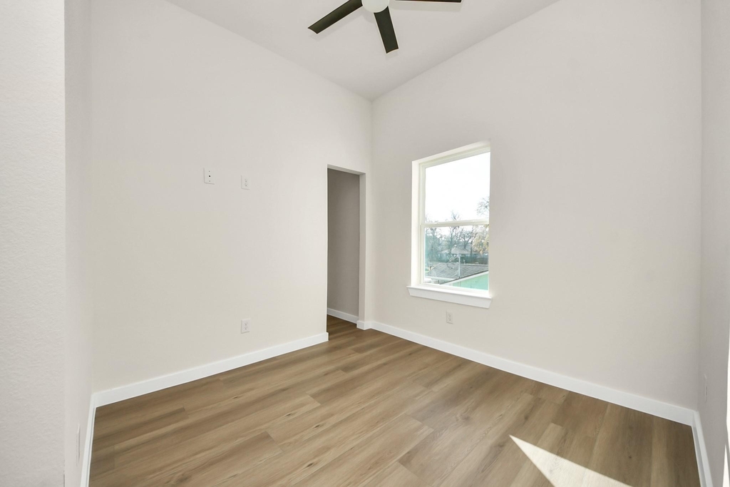 8025 Peachtree Street - Photo 31